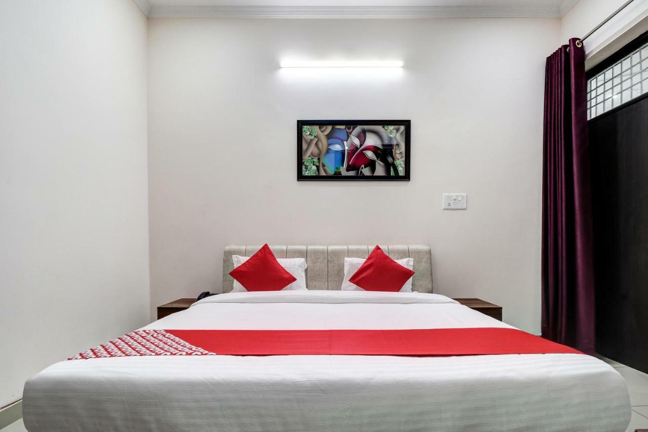 Oyo 38208 Hotel Prakash Kunj Lucknow Luaran gambar